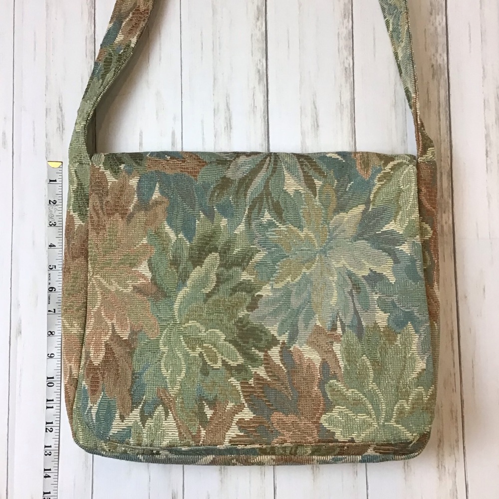 Handmade Tapestry Messenger Bag - Picture 3 of 8